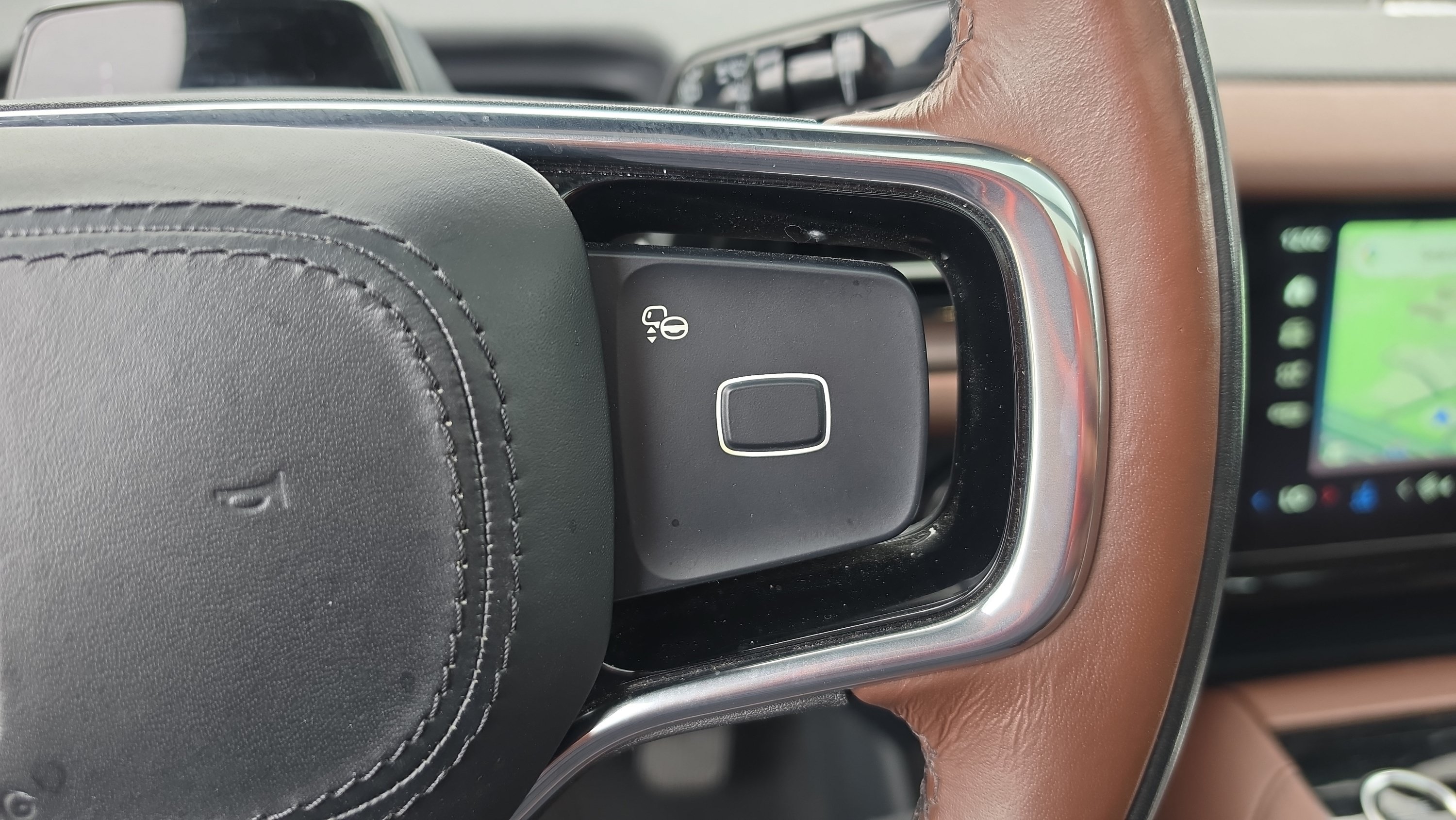 Used 2025 Lincoln Navigator Reserve AWD/4WD image 14