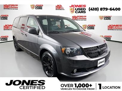 Used 2019 Dodge Grand Caravan SXT w/ Blacktop Package