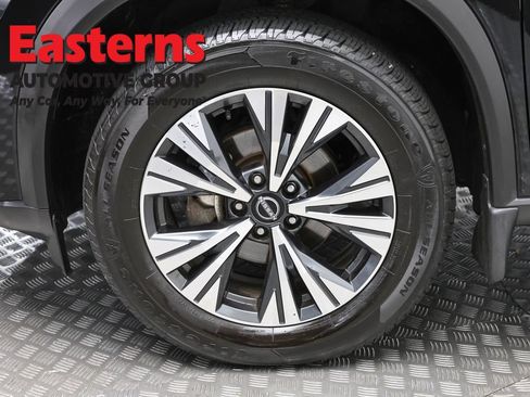 Used 2023 Nissan Rogue SV AWD/4WD image 28