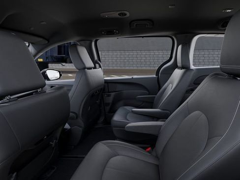 New 2025 Chrysler Voyager LX image 23