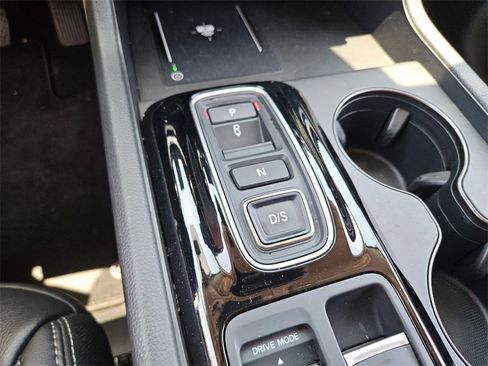 Used 2025 Honda Pilot EX-L image 19