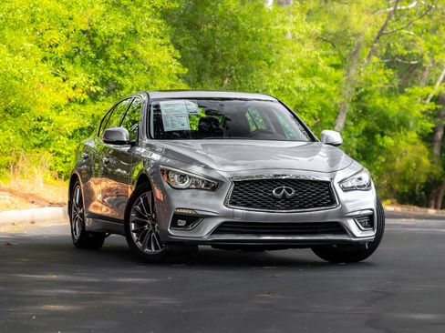 Used 2018 INFINITI Q50 Luxe w/ Essential Package (3.0T Luxe) RWD image 1