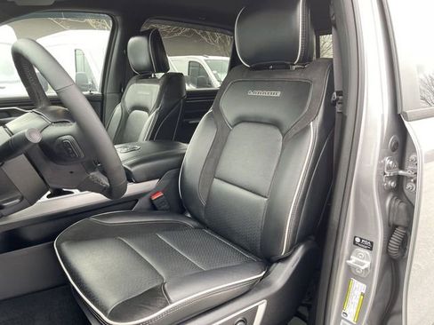 Used 2025 RAM 1500 Laramie w/ Sport Appearance Package image 14