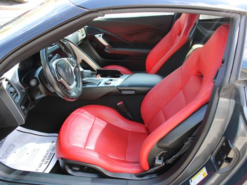 Used 2014 Chevrolet Corvette Stingray Coupe image 16