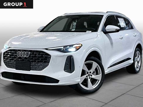 New 2025 Audi Q5 Premium Plus image 1