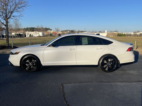 Certified 2024 Honda Accord Sport image 6