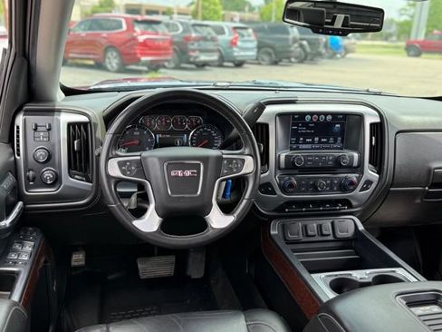 Used 2018 GMC Sierra 1500 SLT w/ SLT Premium Package AWD/4WD image 6