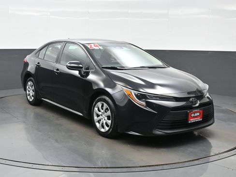 Used 2024 Toyota Corolla LE FWD image 8