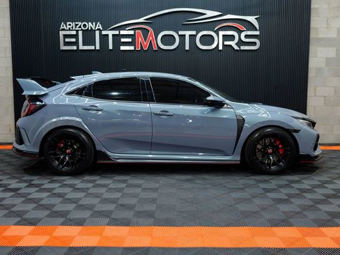 Used 2019 Honda Civic Type R image 11