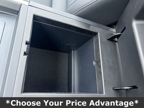 Used 2024 Lexus GX 550 w/ Accessory Package (Z1) image 81