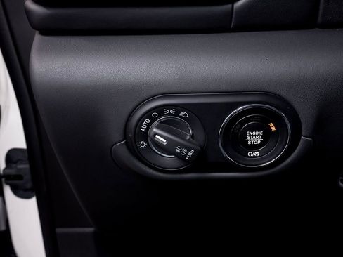 Used 2024 Maserati Levante Modena Ultima image 41