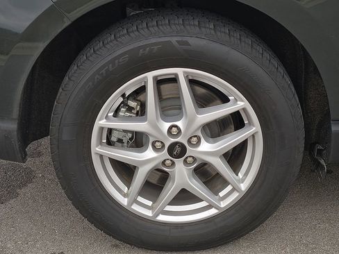 Used 2023 Ford Edge SEL image 7