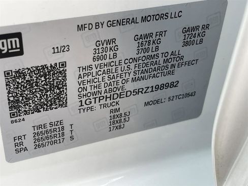 Used 2024 GMC Sierra 1500 SLT image 12