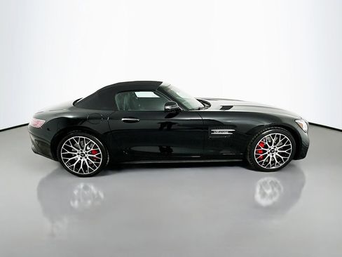 Used 2021 Mercedes-Benz AMG GT Roadster image 4