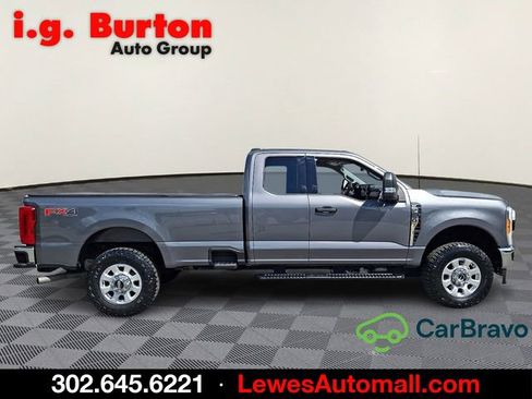 Used 2023 Ford F250 XLT w/ FX4 Off-Road Package AWD/4WD image 7