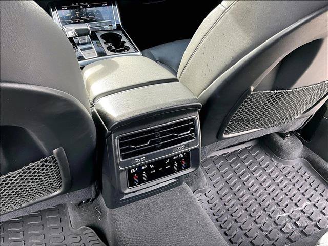 Used 2021 Audi Q8 Premium Plus w/ Premium Plus Package AWD/4WD image 24