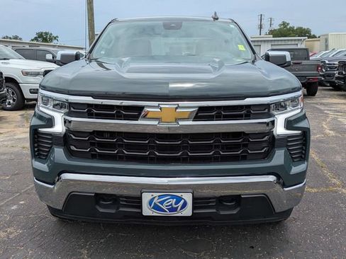 Used 2025 Chevrolet Silverado 1500 LT AWD/4WD image 9