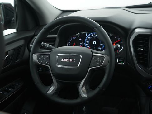 Used 2023 GMC Acadia AT4 w/ Technology Package image 15