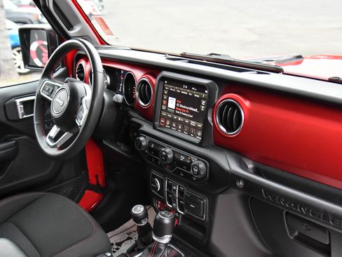 Used 2023 Jeep Wrangler Unlimited Rubicon image 43