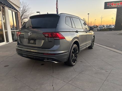 Used 2021 Volkswagen Tiguan SE R-Line image 9