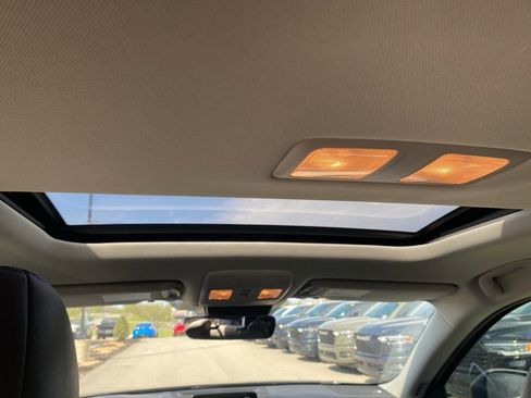 Used 2019 MAZDA CX-9 Touring w/ Touring Premium Package image 7