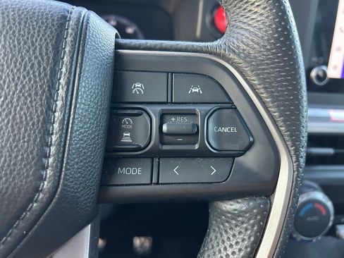 Used 2024 Toyota Tacoma TRD Sport image 18