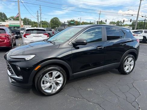 Used 2024 Buick Encore GX Preferred FWD image 3