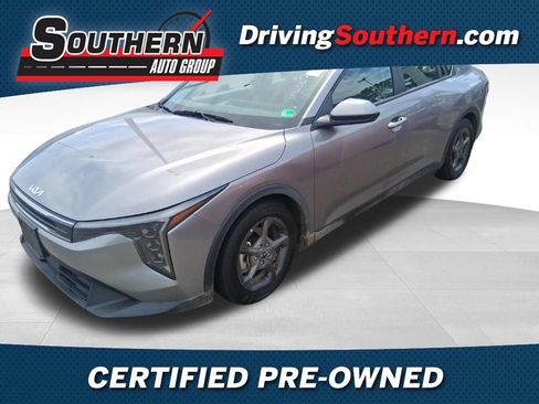 Certified 2025 Kia K4 FWD image 1