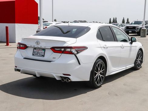 Certified 2023 Toyota Camry SE w/ Convenience Package image 7