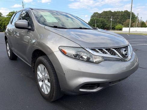 Used 2012 Nissan Murano S FWD image 3