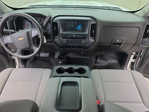 Used 2018 Chevrolet Silverado 1500 W/T AWD/4WD image 10