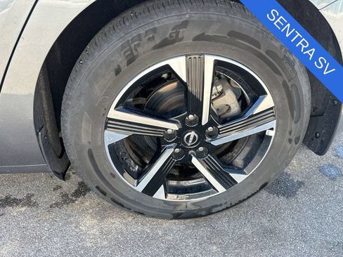 Used 2025 Nissan Sentra SV FWD image 27