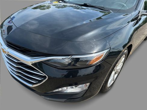 Used 2021 Chevrolet Malibu LT FWD image 32