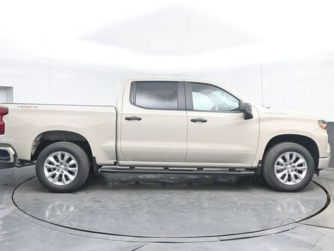 New 2026 Chevrolet Silverado 1500 Custom AWD/4WD image 15