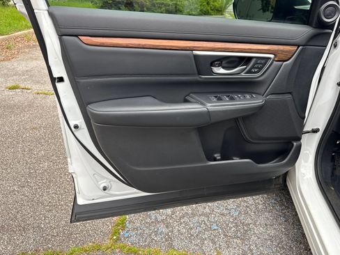 Used 2022 Honda CR-V EX-L image 10
