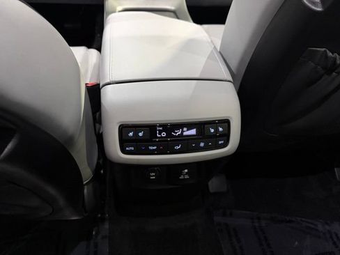 Used 2025 Hyundai Palisade SEL AWD/4WD image 27