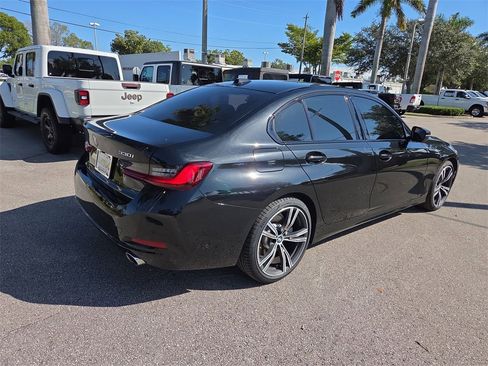 Used 2023 BMW 330i Sedan w/ Premium Package image 7