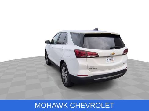 Used 2024 Chevrolet Equinox LT AWD/4WD image 7