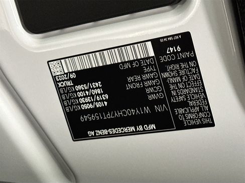 Used 2023 Mercedes-Benz Sprinter 2500 image 29