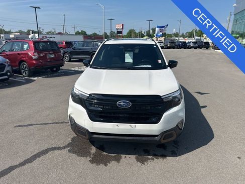 Used 2025 Subaru Forester Sport AWD/4WD image 2
