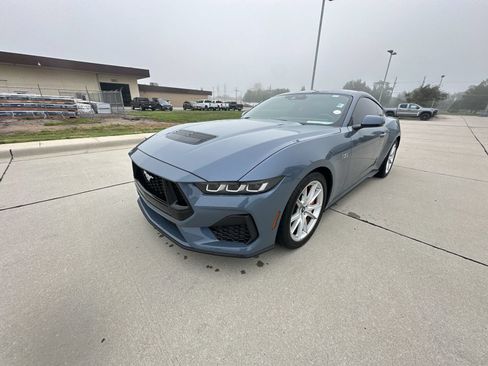 Used 2024 Ford Mustang GT Premium RWD image 18