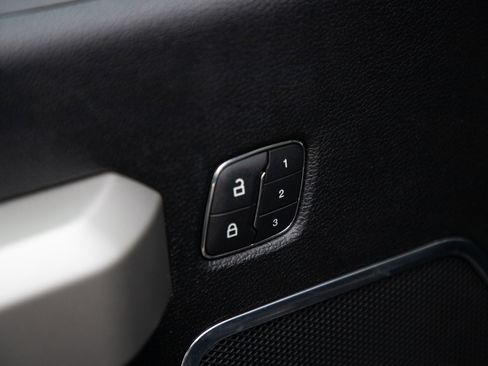 Used 2019 Ford F350 Lariat image 22