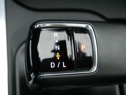 Used 2022 Chevrolet Silverado 1500 LTZ w/ LTZ Premium Package image 26