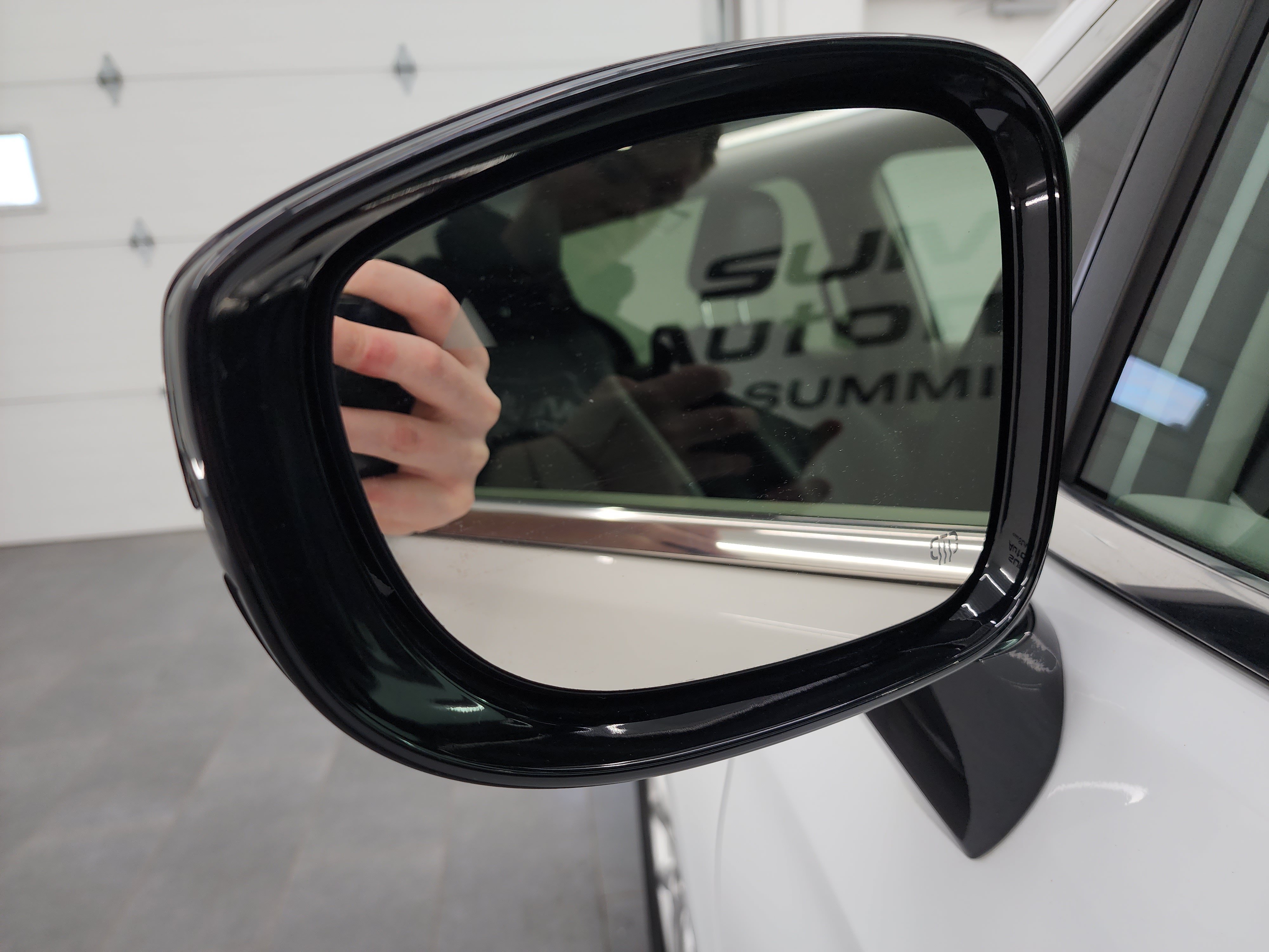Used 2024 Chrysler Pacifica Touring-L FWD image 39