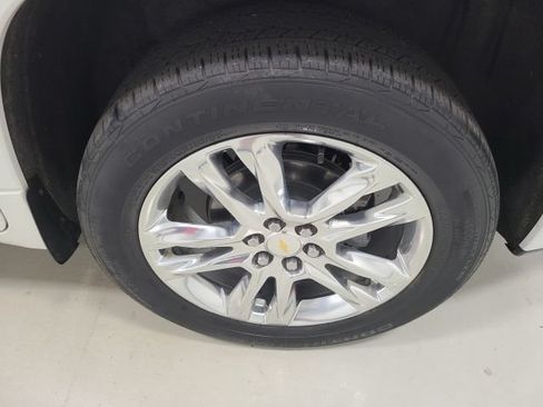 Used 2020 Chevrolet Traverse High Country AWD/4WD image 47