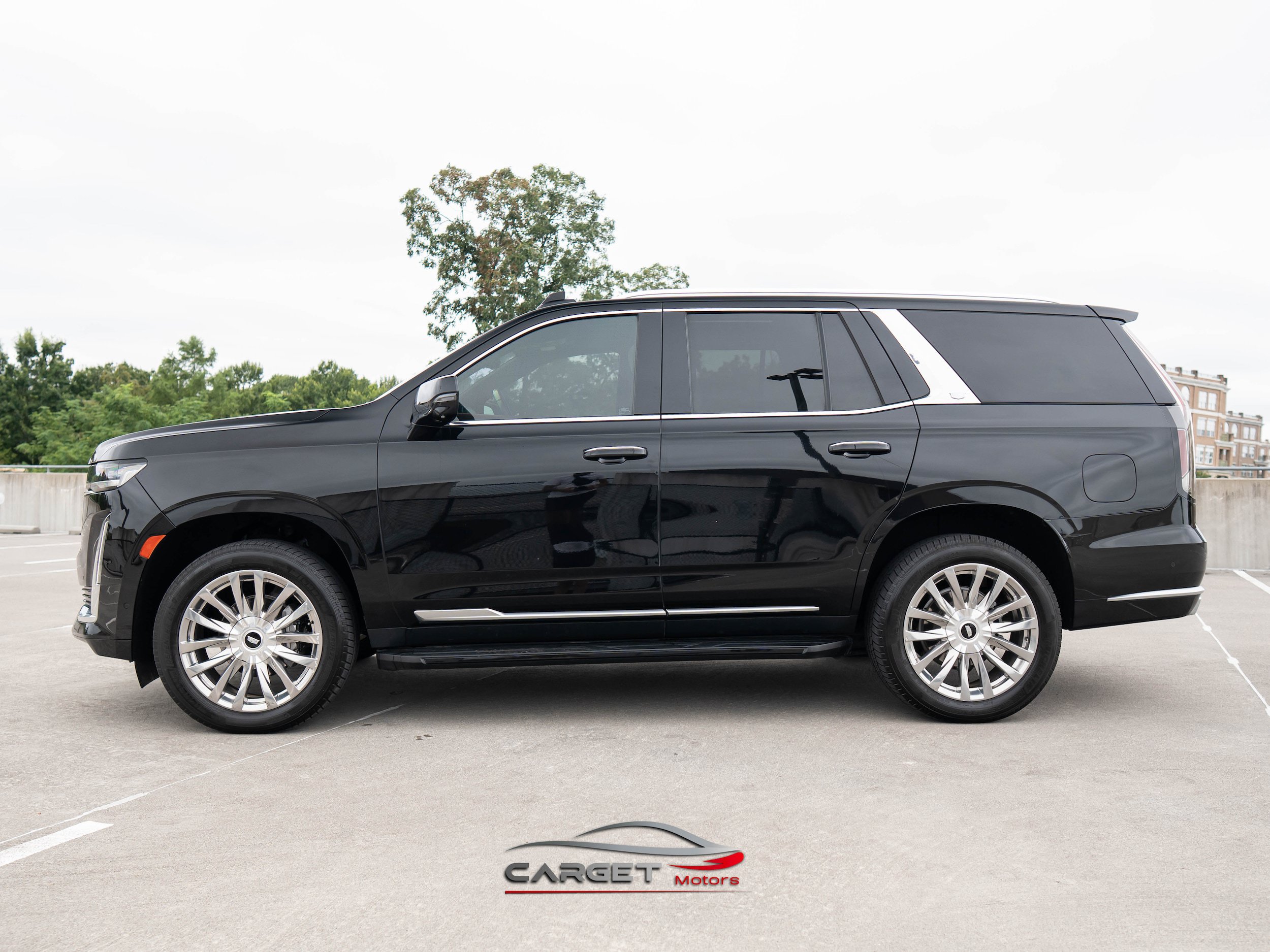 Used 2021 Cadillac Escalade Premium Luxury RWD image 4