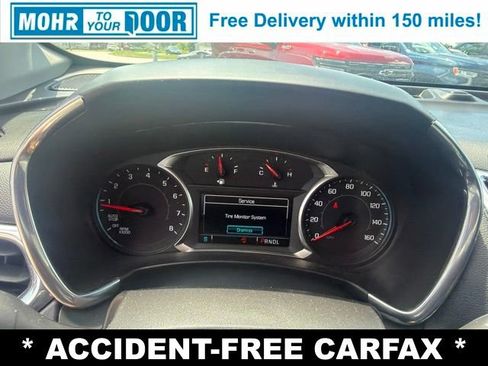 Used 2018 Chevrolet Equinox LT w/ Sun & Infotainment Package FWD image 18