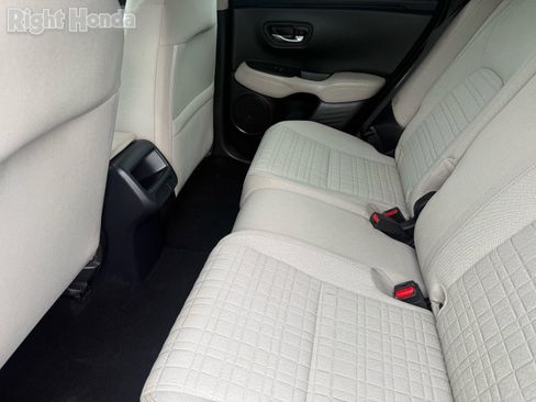 Certified 2025 Honda HR-V LX image 28