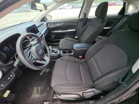 Used 2020 Kia Forte LXS FWD image 5