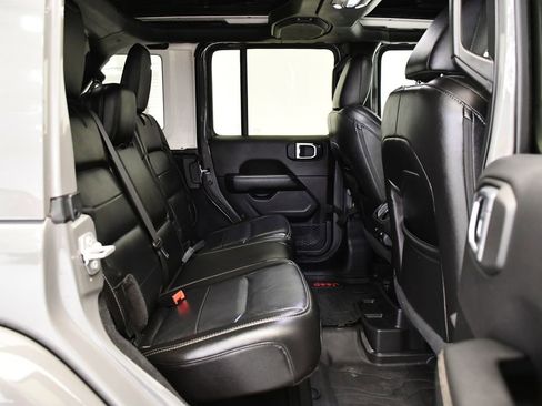 Used 2021 Jeep Wrangler Unlimited Sahara image 47
